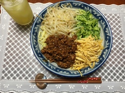 ジャージャー麺2.JPG